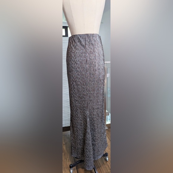 BCBG silver brown long pull on skirt size Med - Picture 3 of 8